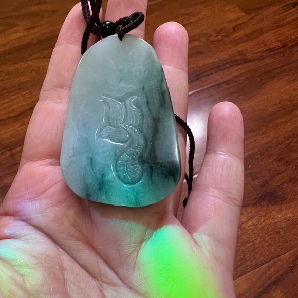 Jade pendant - Picture 5 of 7